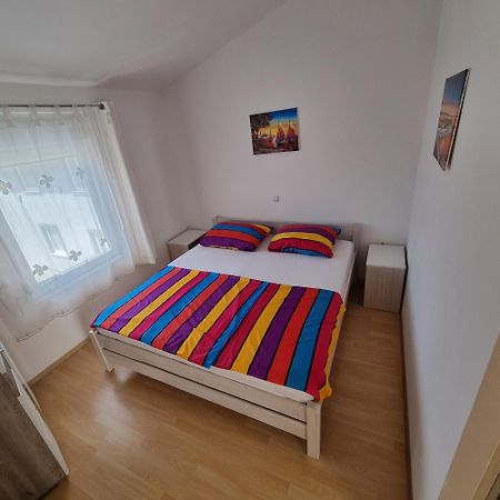 Appartamento Haus Zarko Vir Esterno foto