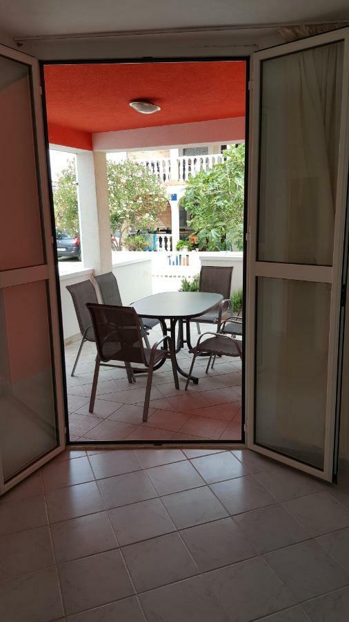 Appartamento Haus Zarko Vir Esterno foto