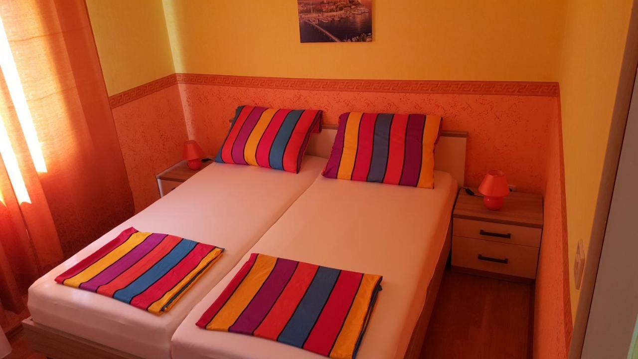 Appartamento Haus Zarko Vir Esterno foto