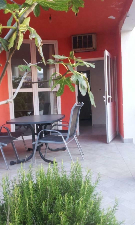 Appartamento Haus Zarko Vir Esterno foto