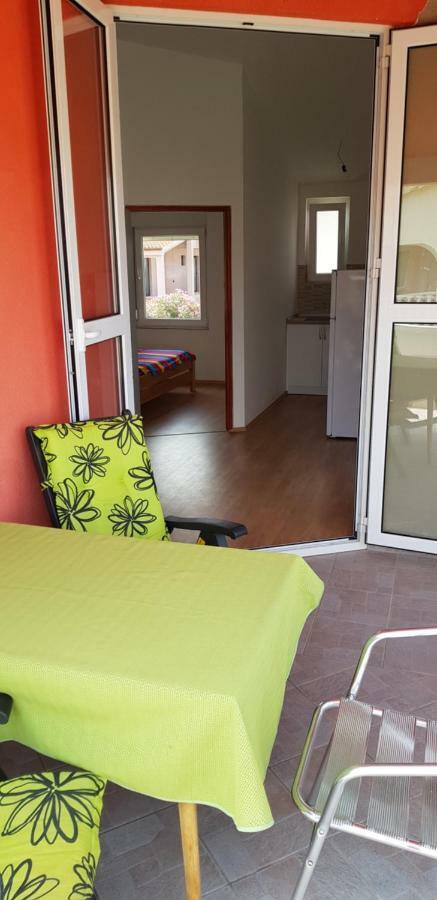 Appartamento Haus Zarko Vir Esterno foto